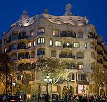 Casa Mila, Barcelona top 10, Gaudi, Modernism, barcelona sights, tourist attractions